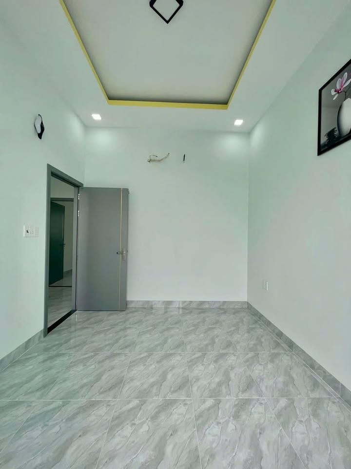 Tin được không !!! Nhà đẹp Bình Chánh cần nhượng gấp 80 m2 chỉ có 900tr - Ảnh 1